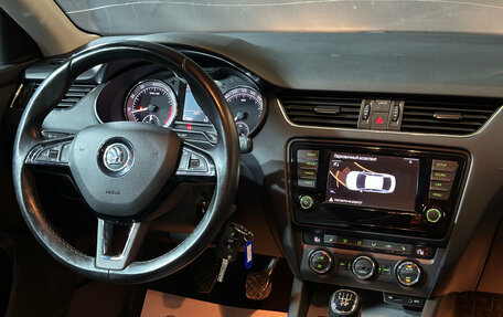 Skoda Octavia, 2017 год, 1 490 000 рублей, 10 фотография
