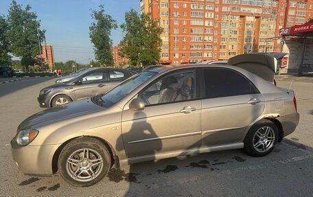 KIA Cerato I, 2005 год, 390 000 рублей, 3 фотография
