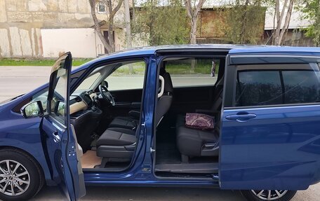 Honda Freed II, 2017 год, 1 600 000 рублей, 4 фотография