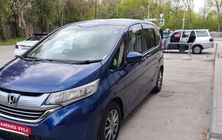Honda Freed II, 2017 год, 1 600 000 рублей, 13 фотография