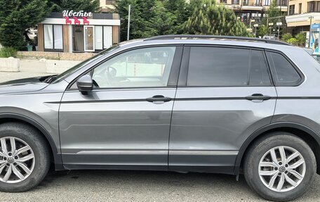 Volkswagen Tiguan II, 2021 год, 2 850 000 рублей, 4 фотография