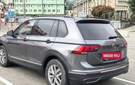 Volkswagen Tiguan II, 2021 год, 2 850 000 рублей, 5 фотография