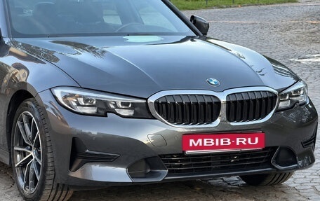 BMW 3 серия, 2021 год, 3 200 000 рублей, 3 фотография