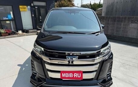 Toyota Noah III, 2021 год, 1 955 123 рублей, 6 фотография