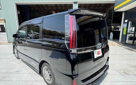 Toyota Noah III, 2021 год, 1 955 123 рублей, 7 фотография
