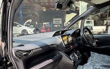 Toyota Noah III, 2021 год, 1 955 123 рублей, 15 фотография