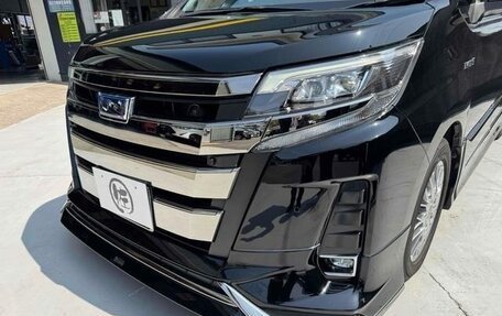 Toyota Noah III, 2021 год, 1 955 123 рублей, 9 фотография