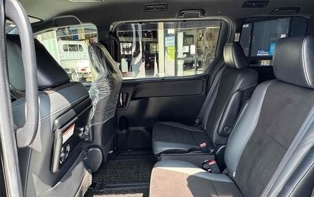 Toyota Noah III, 2021 год, 1 955 123 рублей, 29 фотография