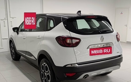 Renault Kaptur I рестайлинг, 2021 год, 1 796 000 рублей, 8 фотография