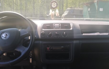 Skoda Fabia II, 2013 год, 380 000 рублей, 5 фотография