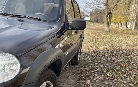 Chevrolet Niva I рестайлинг, 2011 год, 600 000 рублей, 1 фотография