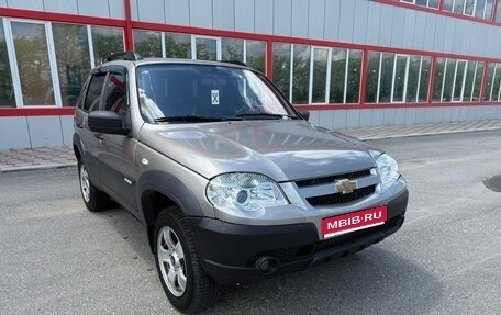 Chevrolet Niva I рестайлинг, 2013 год, 575 000 рублей, 1 фотография