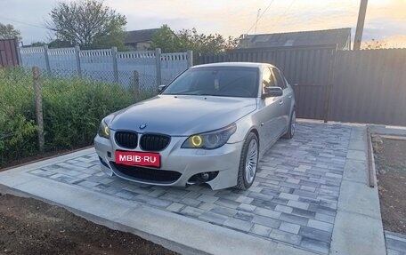 BMW 5 серия, 2004 год, 850 000 рублей, 1 фотография