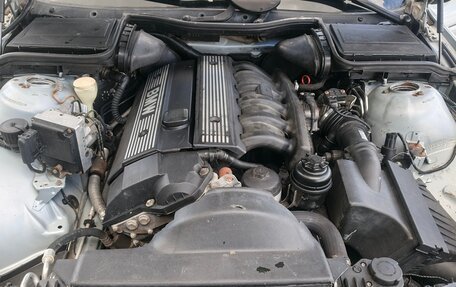 BMW 5 серия, 1998 год, 450 000 рублей, 12 фотография