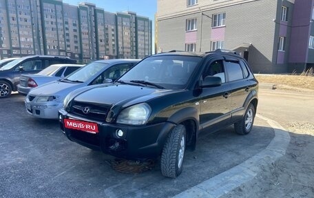 Hyundai Tucson III, 2006 год, 740 000 рублей, 2 фотография