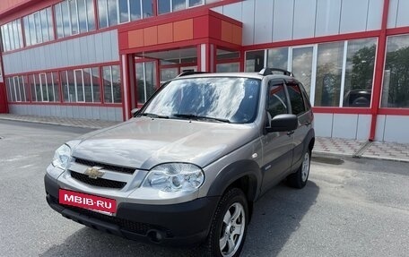 Chevrolet Niva I рестайлинг, 2013 год, 575 000 рублей, 2 фотография