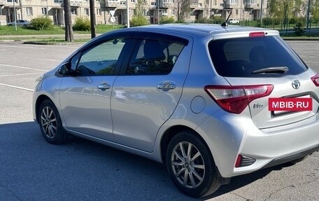 Toyota Vitz, 2019 год, 950 000 рублей, 3 фотография