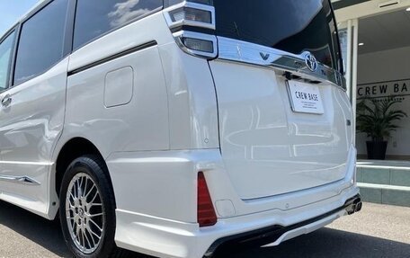 Toyota Voxy III, 2020 год, 1 833 123 рублей, 9 фотография