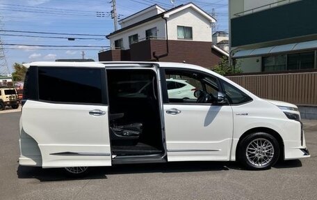 Toyota Voxy III, 2020 год, 1 833 123 рублей, 11 фотография