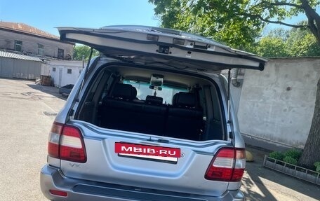 Toyota Land Cruiser 100 рестайлинг 2, 2006 год, 2 650 000 рублей, 7 фотография