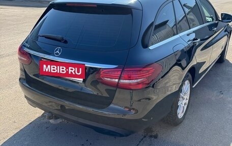 Mercedes-Benz C-Класс, 2019 год, 2 400 000 рублей, 4 фотография