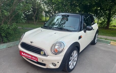 MINI Hatch, 2010 год, 690 000 рублей, 4 фотография
