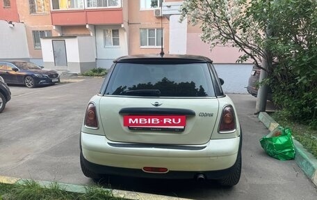 MINI Hatch, 2010 год, 690 000 рублей, 2 фотография