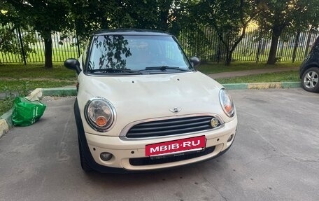 MINI Hatch, 2010 год, 690 000 рублей, 3 фотография