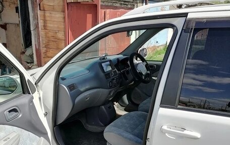 Toyota Raum I, 1999 год, 420 000 рублей, 11 фотография