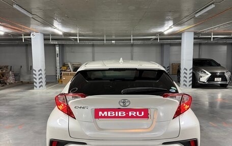 Toyota C-HR I рестайлинг, 2016 год, 1 560 000 рублей, 8 фотография