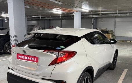 Toyota C-HR I рестайлинг, 2016 год, 1 560 000 рублей, 6 фотография