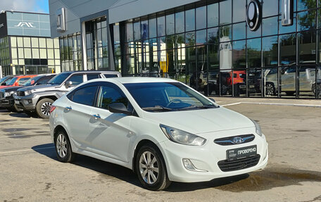 Hyundai Solaris II рестайлинг, 2013 год, 815 000 рублей, 3 фотография