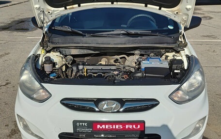 Hyundai Solaris II рестайлинг, 2013 год, 815 000 рублей, 11 фотография