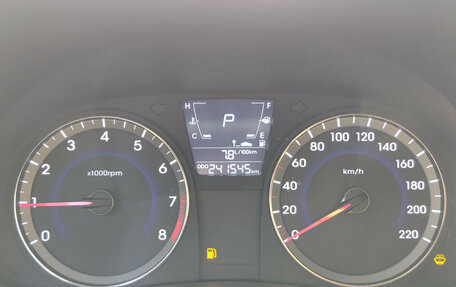 Hyundai Solaris II рестайлинг, 2013 год, 815 000 рублей, 16 фотография
