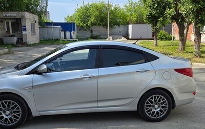 Hyundai Solaris II рестайлинг, 2013 год, 750 000 рублей, 1 фотография