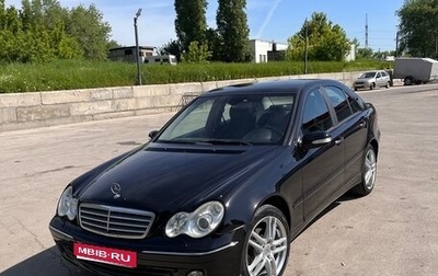 Mercedes-Benz C-Класс, 2006 год, 750 000 рублей, 1 фотография
