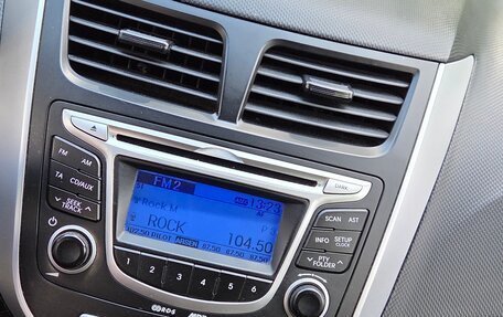 Hyundai Solaris II рестайлинг, 2013 год, 750 000 рублей, 9 фотография
