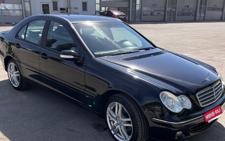 Mercedes-Benz C-Класс, 2006 год, 750 000 рублей, 2 фотография