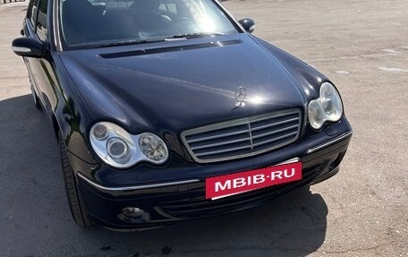 Mercedes-Benz C-Класс, 2006 год, 750 000 рублей, 3 фотография