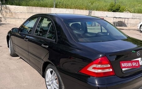 Mercedes-Benz C-Класс, 2006 год, 750 000 рублей, 5 фотография