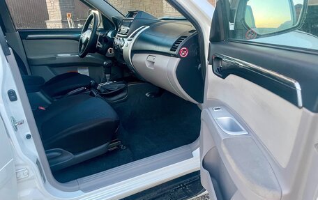 Mitsubishi Pajero Sport II рестайлинг, 2015 год, 1 750 000 рублей, 10 фотография