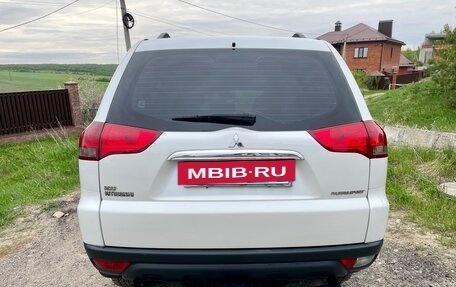 Mitsubishi Pajero Sport II рестайлинг, 2015 год, 1 750 000 рублей, 7 фотография