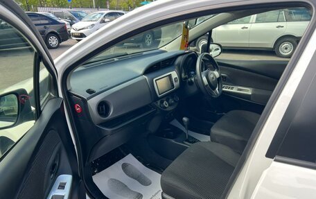 Toyota Vitz, 2015 год, 859 000 рублей, 10 фотография