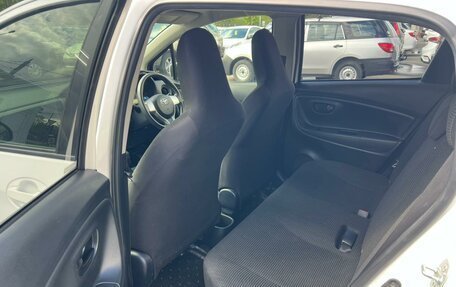 Toyota Vitz, 2015 год, 859 000 рублей, 11 фотография