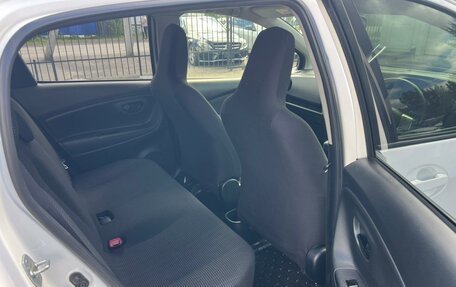 Toyota Vitz, 2015 год, 859 000 рублей, 13 фотография