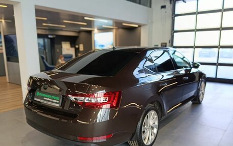 Skoda Superb III рестайлинг, 2017 год, 1 949 000 рублей, 4 фотография