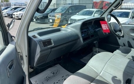 Toyota HiAce H100, 2000 год, 859 000 рублей, 12 фотография