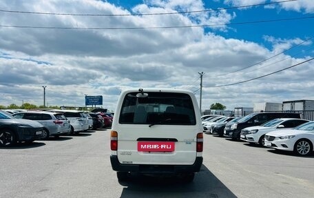 Toyota HiAce H100, 2000 год, 859 000 рублей, 5 фотография