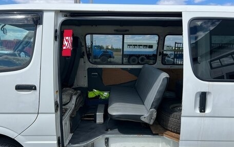 Toyota HiAce H100, 2000 год, 859 000 рублей, 14 фотография