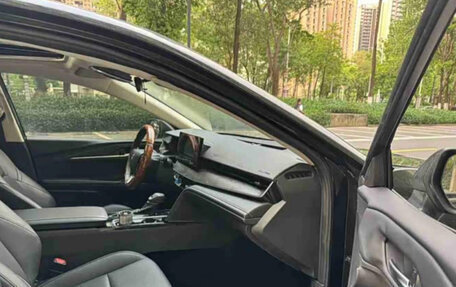 Toyota Camry, 2024 год, 8 фотография